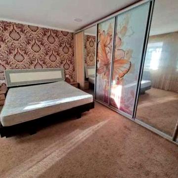 Продаж 3к Дім Українська вулиця