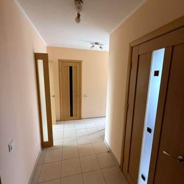 Продається простора та світла 2-кімнатна квартира в м.Снятин
