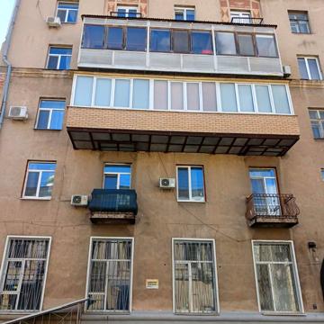 Кооперативна вул., 2