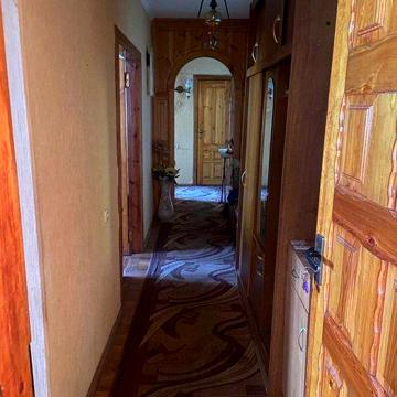 Продаж 3-кімнатної квартири