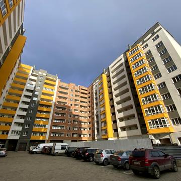 Степана Бандери вул., 32/1
