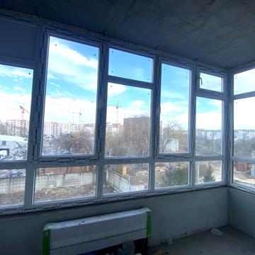 Степана Бандери вул., 32/1