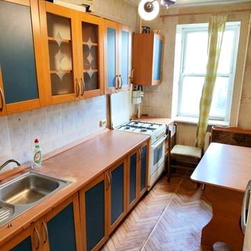 Код44Продам 3к квартиру в высотном кирпичном доме в районе Дома мебели