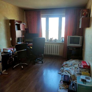 Полярна вул., 3
