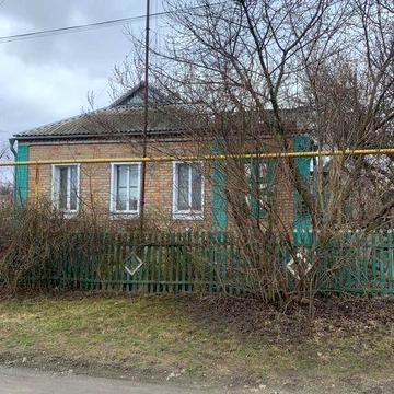 Дом / будинок в пгт Вишневое с гаражем и летней кухней