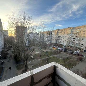 Продажа 1к.кв ул.Металургов Корабельный р-н 4/5 10200$