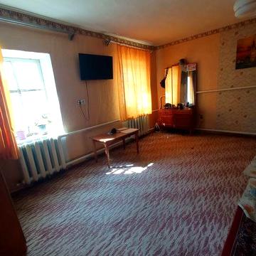 Продам жилой дом на участке 10 соток.