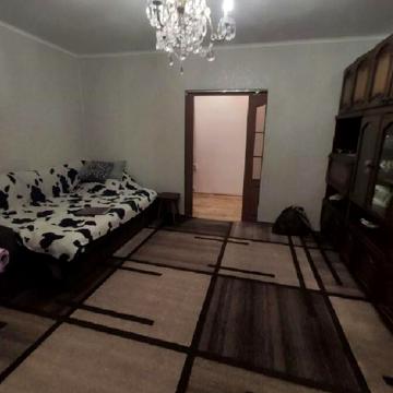 Небесної Сотні просп. (Маршала Жукова), 14б