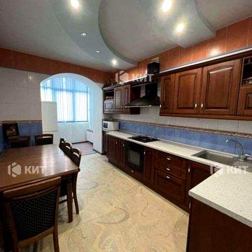 3к. 100м2, Центр (Площадь Конституции, ул. Университетская 9) 124775