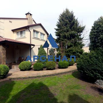 Курганна вул., 2б