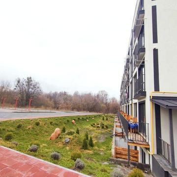 Однокімнатна квартира з частковим ремонтом, 1к квартира біля школи