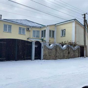 Частний будинок в селі Красилівка