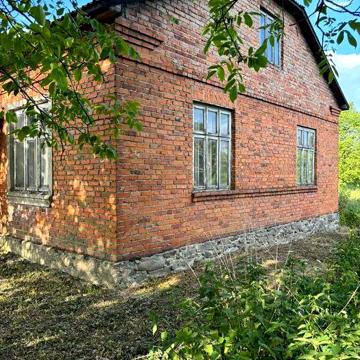 Продам цегляний будинок поруч з містом Шептицький