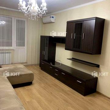 Гвардійців-Широнінців вул., 7