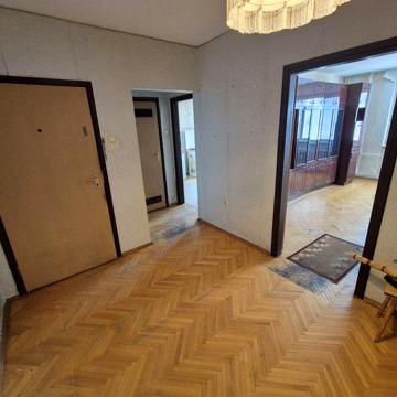 Продаж 3к.кв.79м2 вул.І.Пулюя, 1. БЕЗ КОМІСІЇ