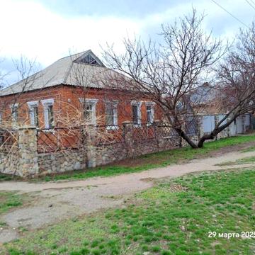Дом в Изюме на верхнем поселке