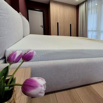 Дегтярівська вул., 25-Е