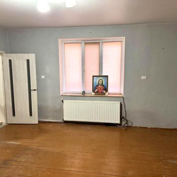 продається велика однокімнатна квартира від власника