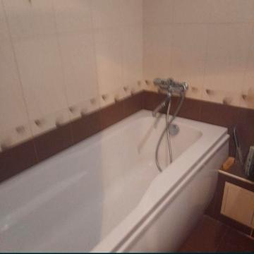 Здається 2 кімнатна квартира у гарному , тихому районі