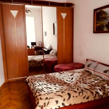 Довгострокова оренда 1к Квартира Саксаганського вулиця