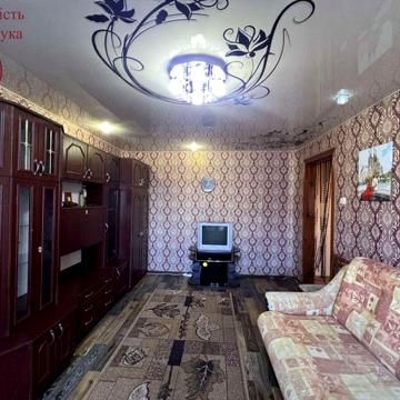 Продам срочно  5/9 2 кім з лоджією !