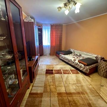 Продається 4 кімнатна квартира