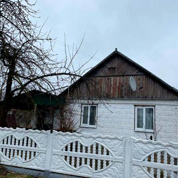 Будинок в селі Хролин
