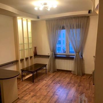 Драгоманова вул., 8а