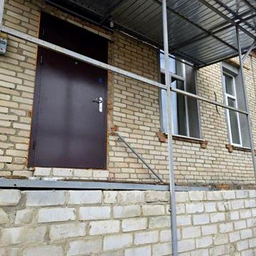 Вперше у продажу будинок на березі ставка у Дергачах