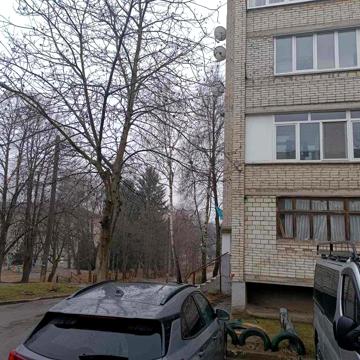 Продаж 1 кім. квартири в центрі міста, можна під комерцію.