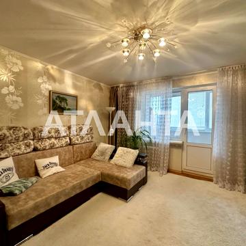 Академіка Корольова вул., 48