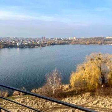 Вячеслава Чорновола вул., 94д