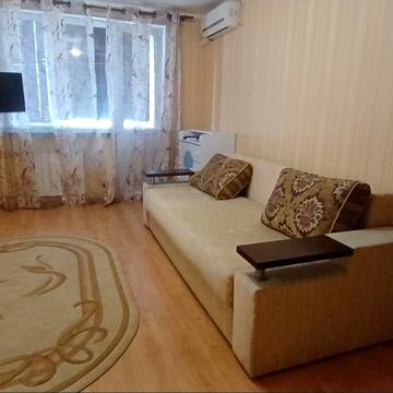 Продаю 1 квартира  6Слободска ( за АТБ) с мебелью и техникой