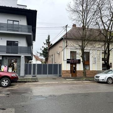 Трикімнатна 81 м2 Центр Мукачівська 18