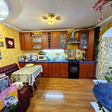 Продам 3-х к/квартиру, вул. Київський Шлях, р-н Зоряного