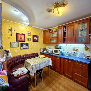 Продам 3-х к/квартиру, вул. Київський Шлях, р-н Зоряного