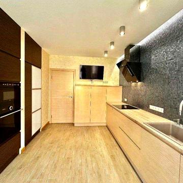 Продам 3-х кімн. кв-ру , ЖК Комфорт Таун, вул. Регенераторна 4 : ЖК Комфорт Таун