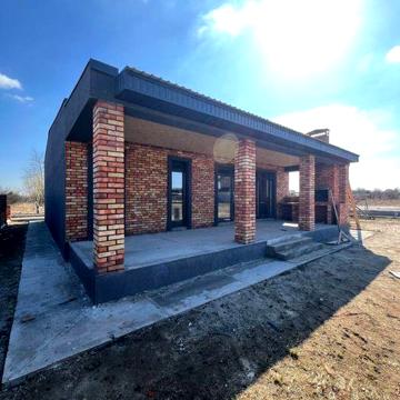 Будинок з цегли/119м2/4,5 соток/камін/барбекю/без комісіі