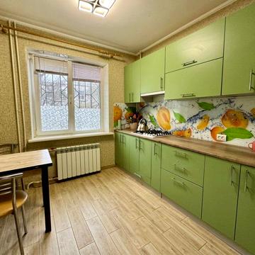 Продам простору 5к квартиру з ремонтом на проспекті Свободи