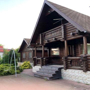 Будинок зруб у  Обухівці.