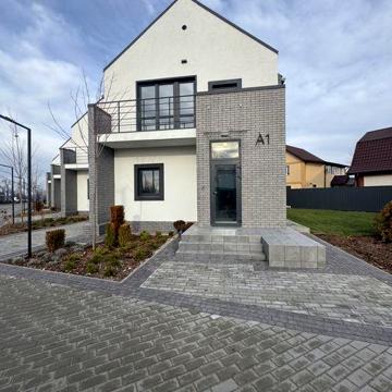 Продаж таунхаус з ремонтом в с.Чабани. БЕЗ КОМІСІЇ