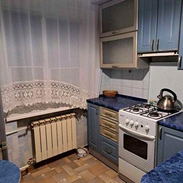 Продам 1 кім. квартиру в центрі з ремонтом,меблями та технікою