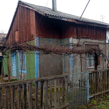 1/2 дома вул. Кармелюка Чернівці,район айропорта-віниченка