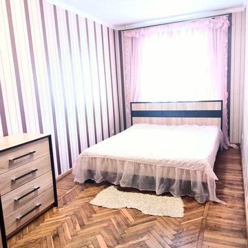 Здається  2х.кв. центр.Можливо для ЗСУ на будь-який термін Вільна10/04