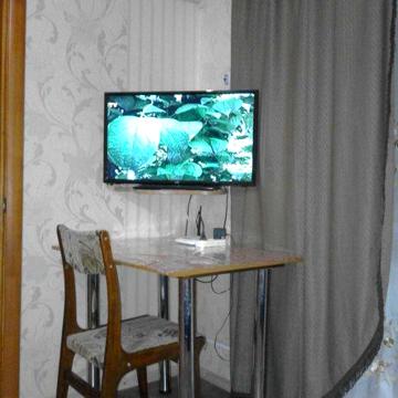 квартира в самом центрі.район сільпо.1-2мин до курорта. Як