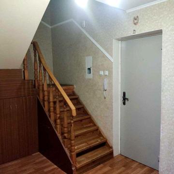 Продається 2-рівнева 3-кімнатна квартира, 91 м².