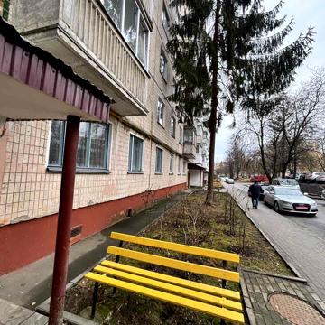 Київська вул., 14