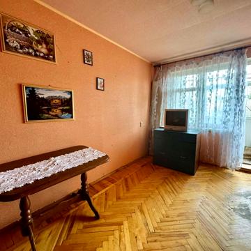 Ньютона вул., 129б