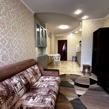 Велика 1-кімнатна квартира на проспекті Лобановського 4А
