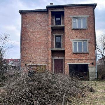 Загородна вул., 43а